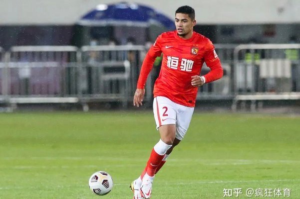 杨希是海港的希望之光，问题是缺外援前锋