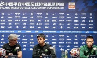 足球报：乔迪昨夜赛后发布会很简短，但愤懑之情溢于言表