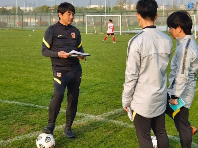麦超：认可U17国足认可浮嶋敏 粤超焕新 青训破局
