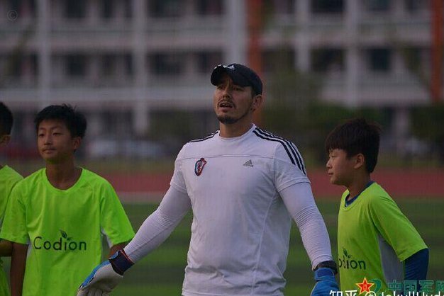 江苏联：苏州2-2南通，潘万权、李贤成破门，周玉铭扳平