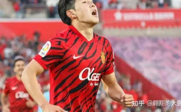李刚仁世界杯过人登顶：本届最多！