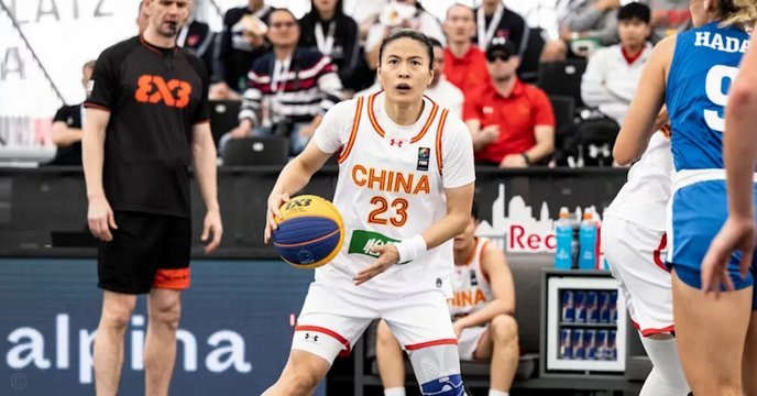 日本篮球与足球齐飞：跨界崛起之路