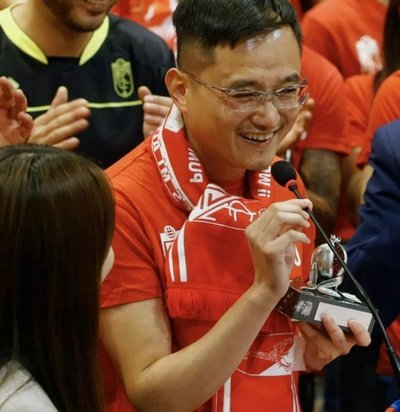 山东泰山官方：尊重球员个人选择，段刘愚转会云南玉昆