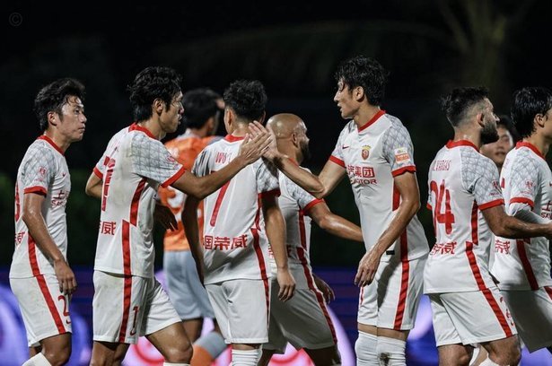 泰山队客场3比1制胜海港B