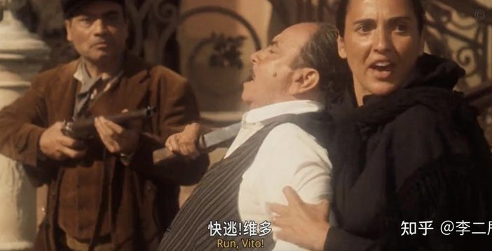 董路杨毅直播针锋相对 足球青训理念之争引关注