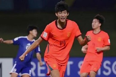 赵松源，大大方方小将，大大方方国足职业化以来第一位高中生